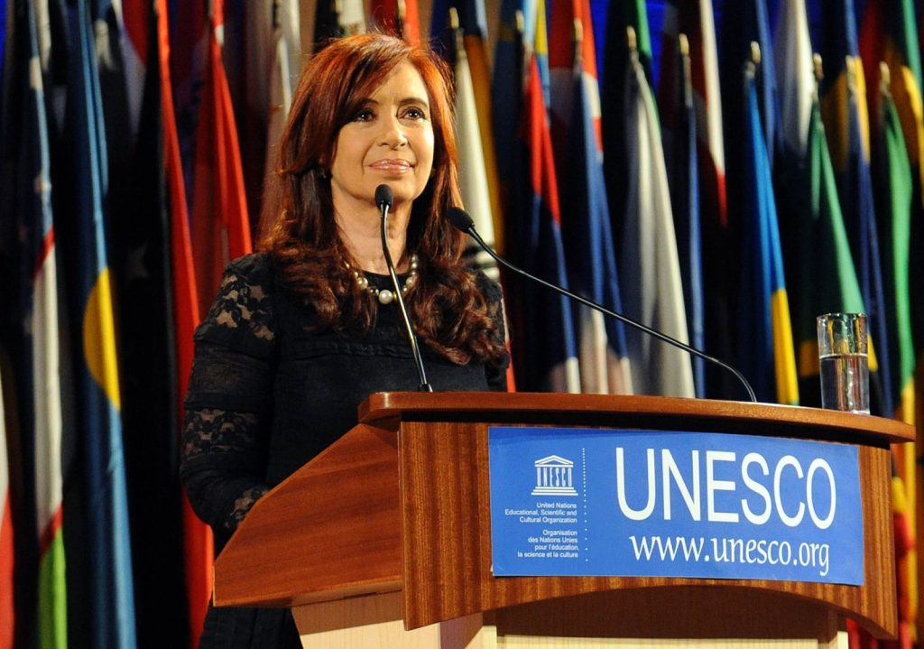 Cristina Kirchner cumple un año de prisión domiciliaria sin perder centralidad política