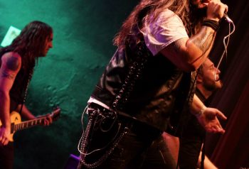 Helker encabeza una noche de metal argentino en Buenos Aires