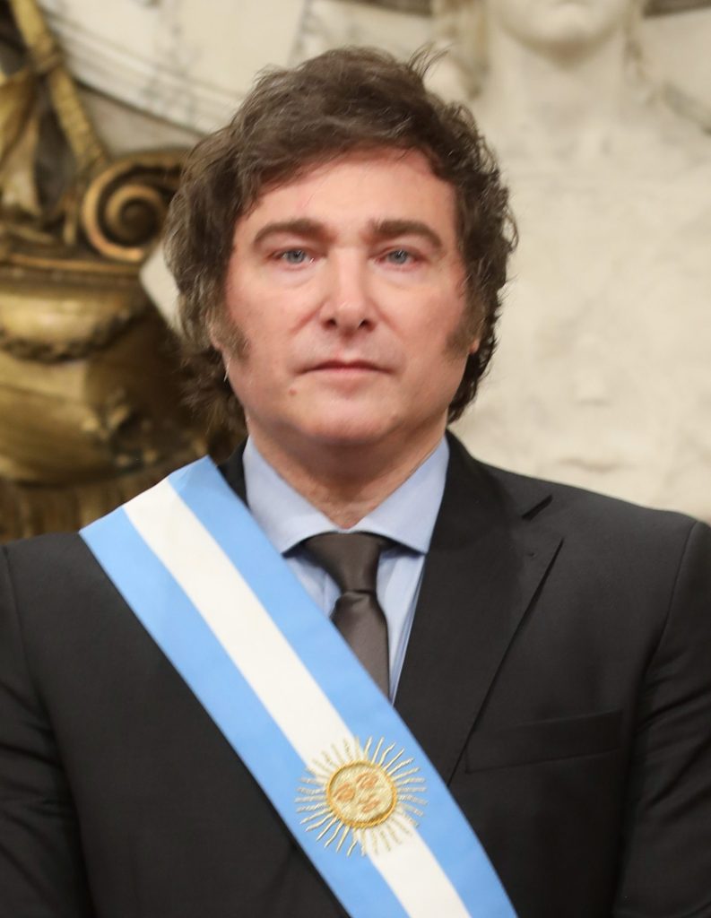 Milei lleva el Día de la Bandera a Rosario en medio de una semana de tensión política