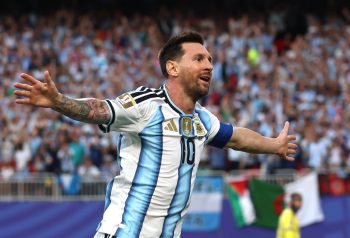 Lionel Messi celebra uno de sus goles de Argentina ante Argelia en el Mundial 2026