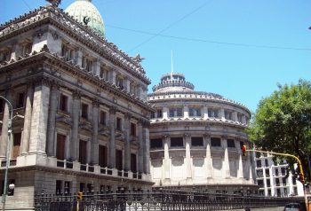 Edificio del Congreso de la Nación Argentina visto desde el exterior