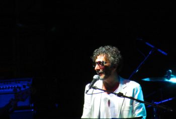 Fito Páez vuelve al Movistar Arena con una noche dedicada a sus grandes canciones