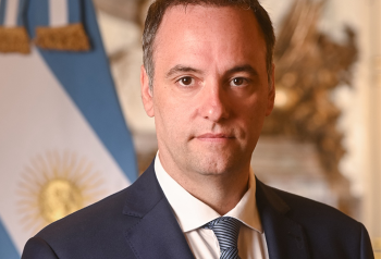 La declaración jurada de Adorni quedó bajo la lupa por un salto patrimonial superior al 400% real