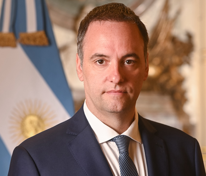 La declaración jurada de Adorni quedó bajo la lupa por un salto patrimonial superior al 400% real