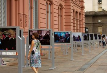 La Casa Rosada reorganiza su comunicación en medio de la presión sobre Adorni