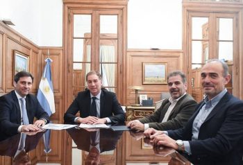 El PRO le acercó su agenda a Santilli y la Casa Rosada busca más votos para la reforma electoral
