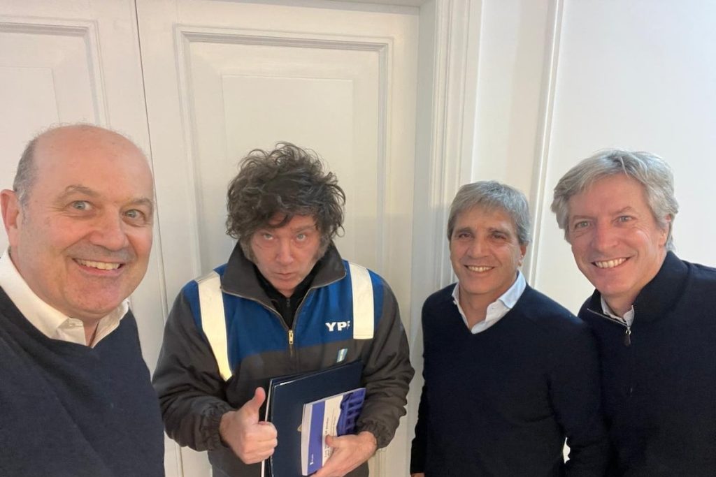 La reforma del Banco Central gana velocidad y Milei vuelve a juntar a los libertarios