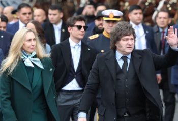 Milei redobla la apuesta fiscal: sube fondos para universidades y refuerza la SIDE por decreto