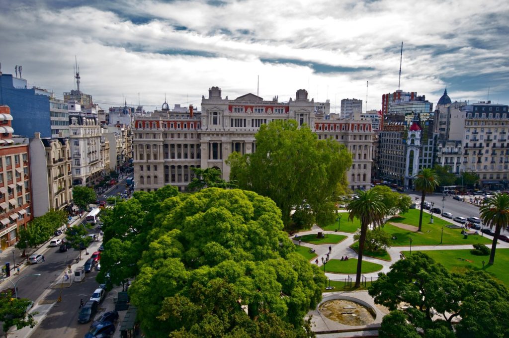 La Justicia anuló el DNU de Milei sobre ciudadanía y el Gobierno irá a la Corte para sostenerlo