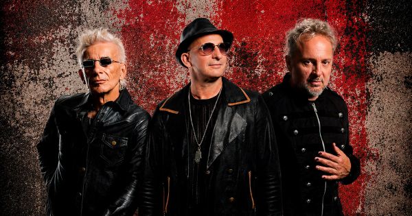 Los Tipitos en una imagen promocional del nuevo single IA