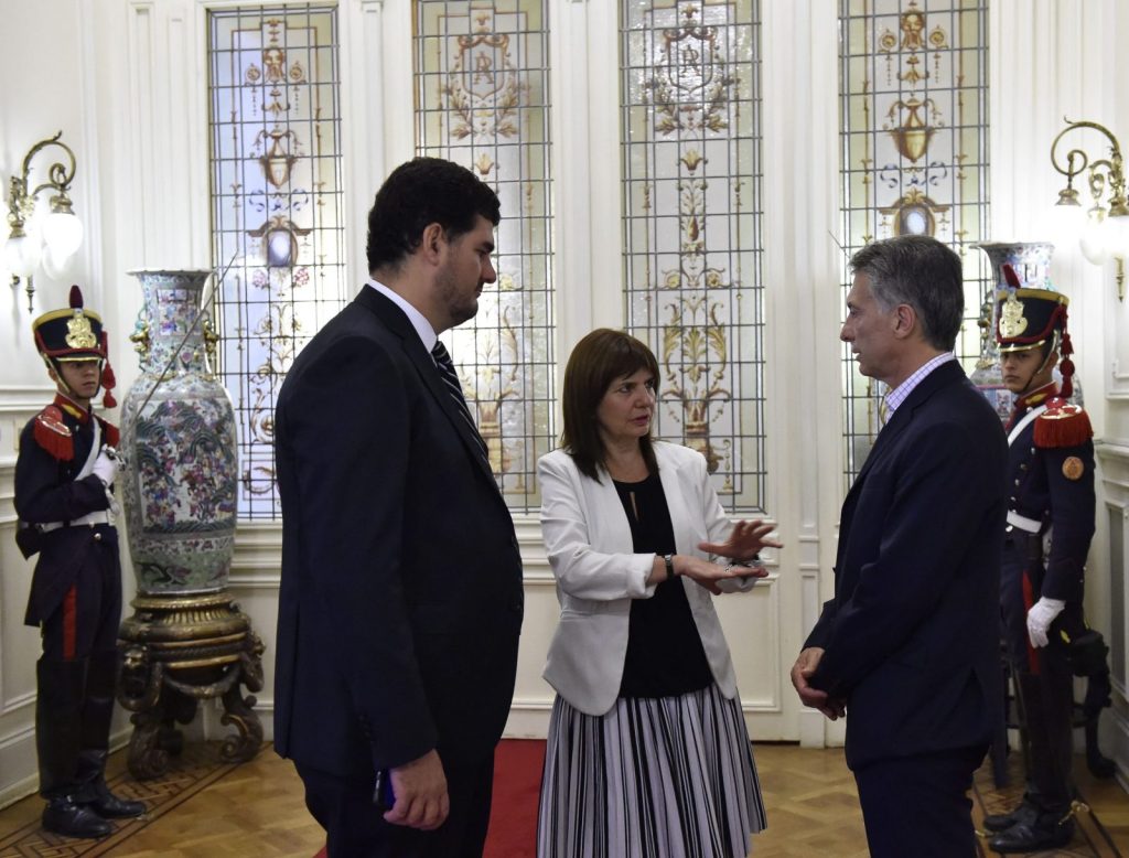 Bullrich recortó la ley de propiedad privada y el Senado dejó la pulseada abierta en Diputados