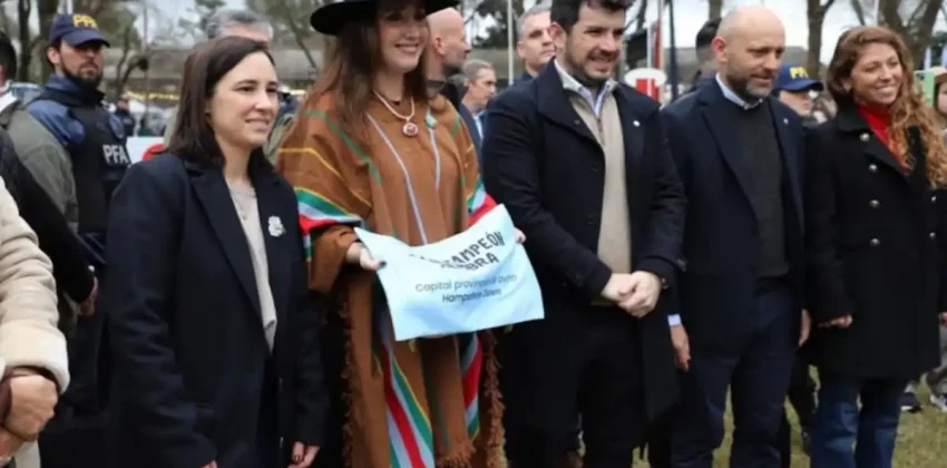 Villarruel se mostro con la UCR en Santa Fe y volvio a marcar distancia del Gobierno