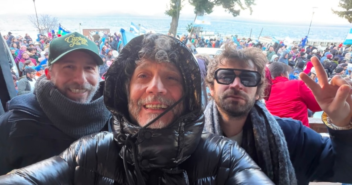 Fito Páez en la marcha de Bariloche contra la extranjerización de tierras