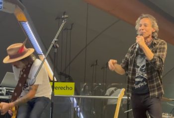 Los Guarros adelantaron en el subte el show con el que festejarán Pampas Lisérgicas en The Roxy Live