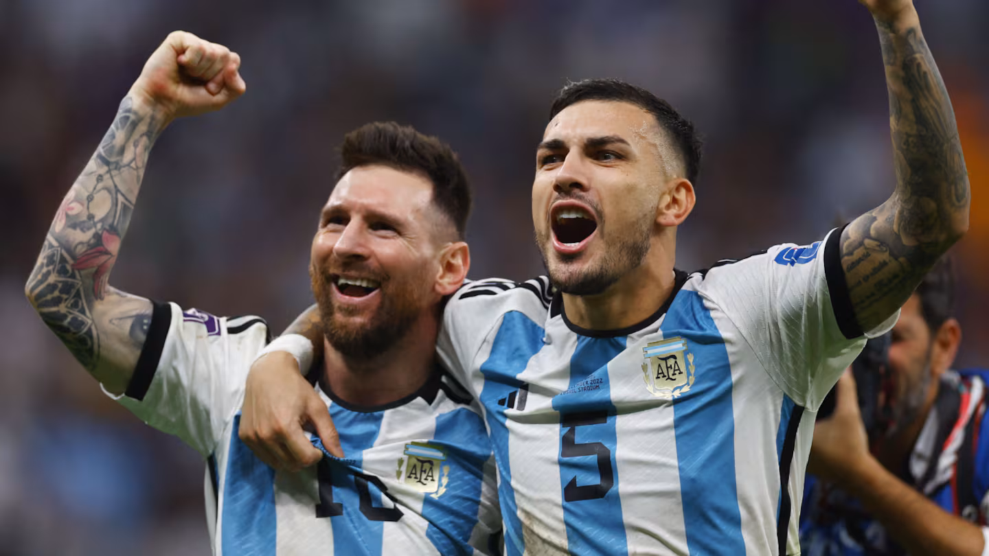 Paredes reveló qué les dijo Messi antes de retirarse de la Selección Argentina