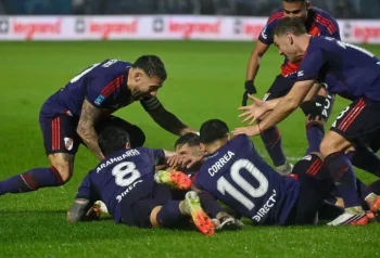 River-Huracán: hora, TV y formaciones probables en el Monumental