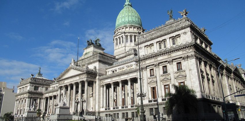 La reforma electoral se enfría y las PASO vuelven a trabar al oficialismo