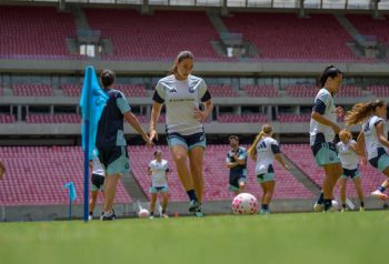 La Selección femenina cierra la gira ante Brasil: hora, sede y TV