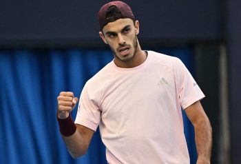 Cerúndolo avanzó a cuartos de final en Bruselas tras vencer a Damm