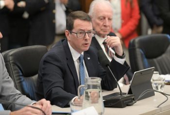 Presupuesto 2027: el oficialismo busca dictamen el miércoles y negocia cambios con sus aliados