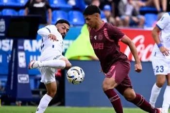 Lanus recibe a Velez: hora, TV, estadio y el duelo por la zona alta